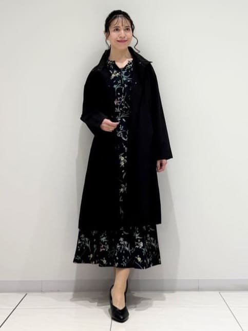 kayoさんの「INDIVI｜【撥水／軽量】ミニマル スタンドカラーコート」を使ったコーディネート