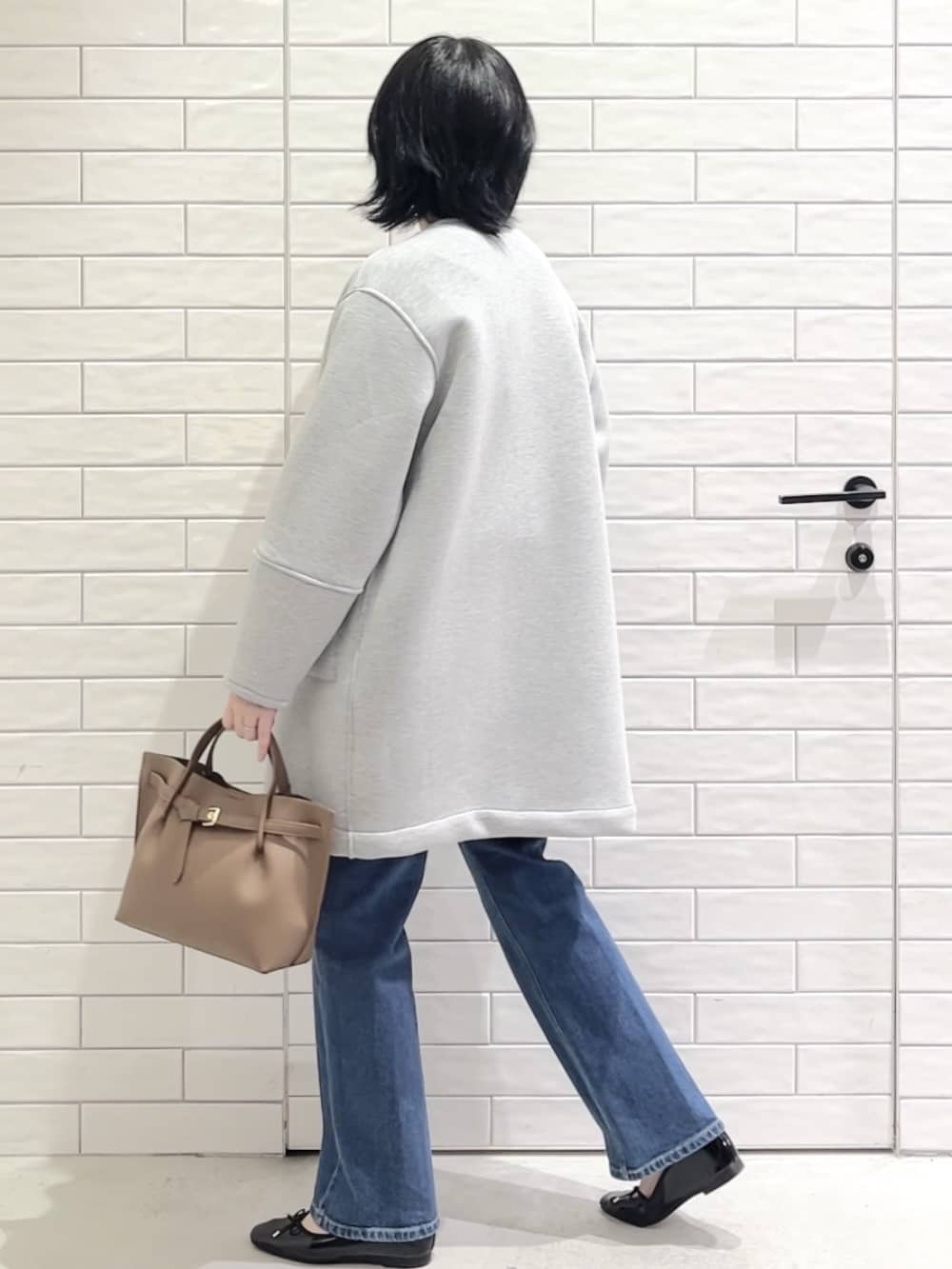 しおりさんの「OPAQUE.CLIP｜リバーシブル配色ノーカラーコート【洗濯機OK】」を使ったコーディネート