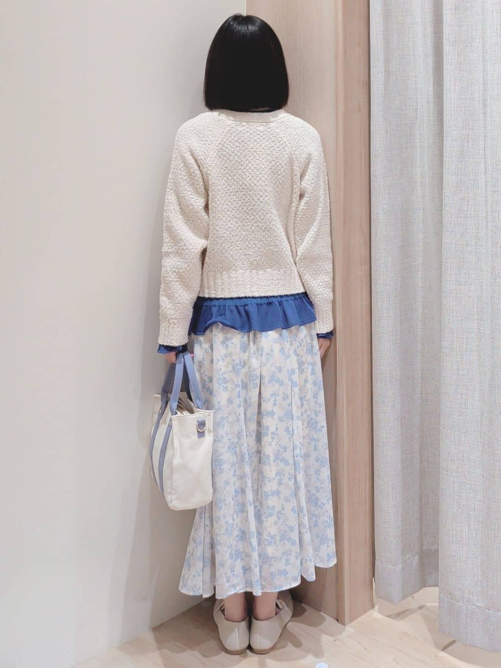 Yuiさんの「grove｜高評価！【洗える】リラックスして着たい、Vネックカーディガン」を使ったコーディネート