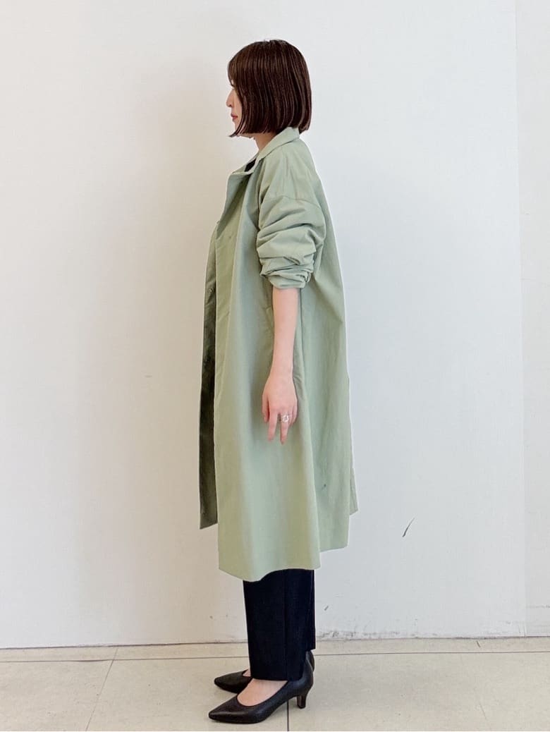 yoshiyaさんの「INDIVI｜【合皮】スタッズ風メタルポシェットバッグ」を使ったコーディネート