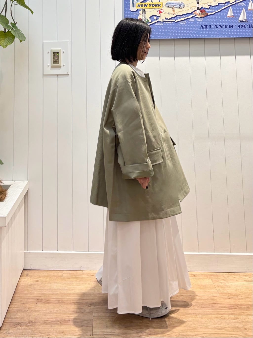 OKADAさんの「Dessin｜【花粉ガード/撥水加工/洗える】クルーネックスプリングコート」を使ったコーディネート