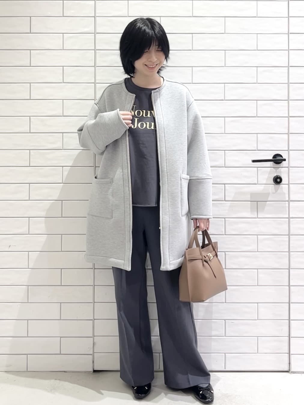 しおりさんの「OPAQUE.CLIP｜リバーシブル配色ノーカラーコート【洗濯機OK】」を使ったコーディネート