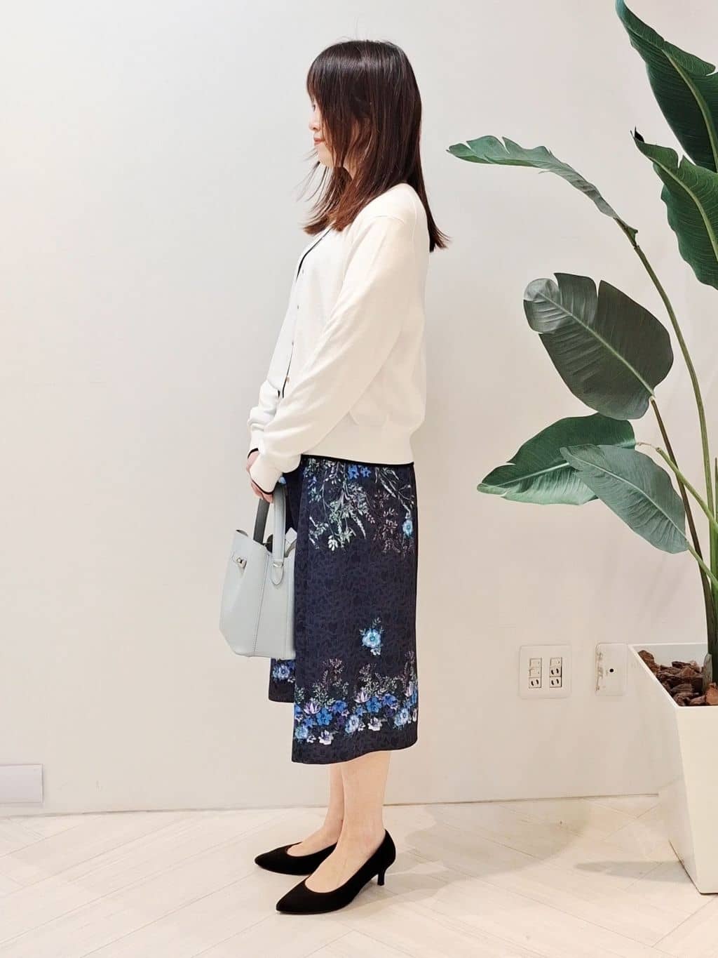 YuKaRiさんの「UNTITLED｜【アンサンブル可/洗える】ウォームスパン カーディガン」を使ったコーディネート