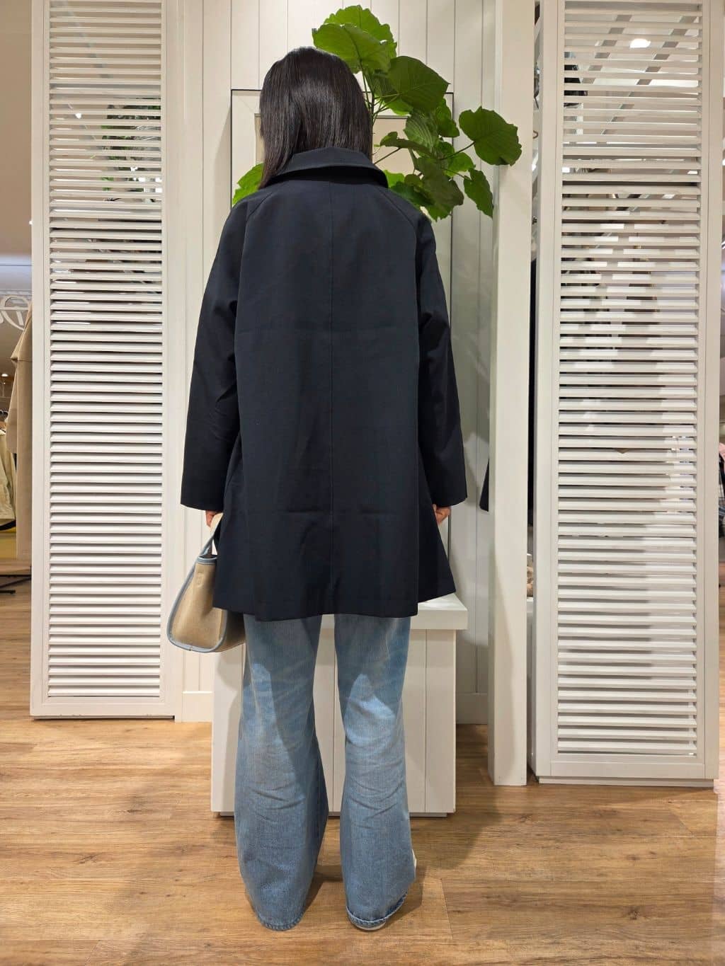 Yamadaさんの「Dessin｜【花粉ガード/撥水加工/洗える】ステンカラースプリングコート」を使ったコーディネート