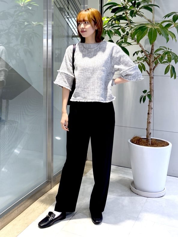 yukaさんの「UNTITLED｜◆【洗える】ツイードドルマンブラウス」を使ったコーディネート