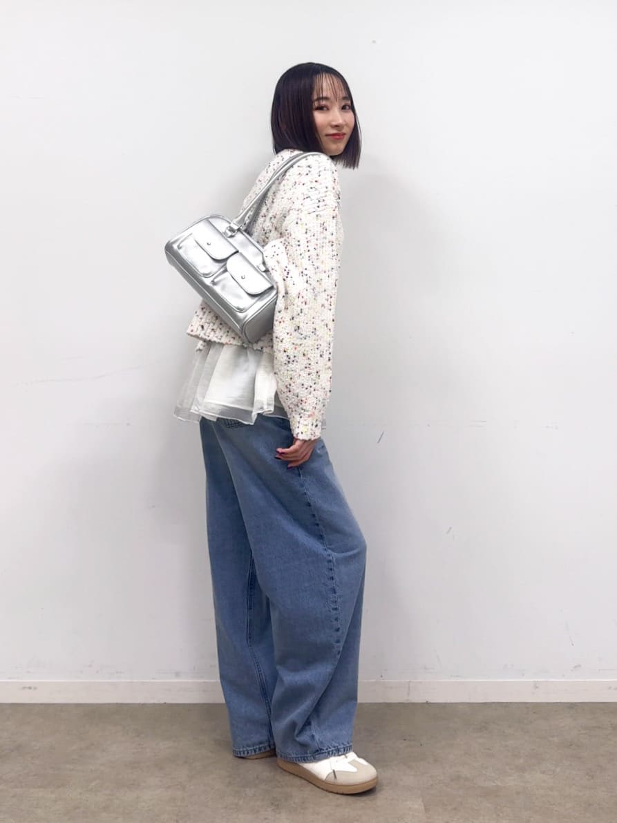 𝐜𝐡𝐢𝐤𝐚さんの「SHOO･LA･RUE｜【洗濯機可/前後2WAY】ぽこぽこニットカーディガン」を使ったコーディネート