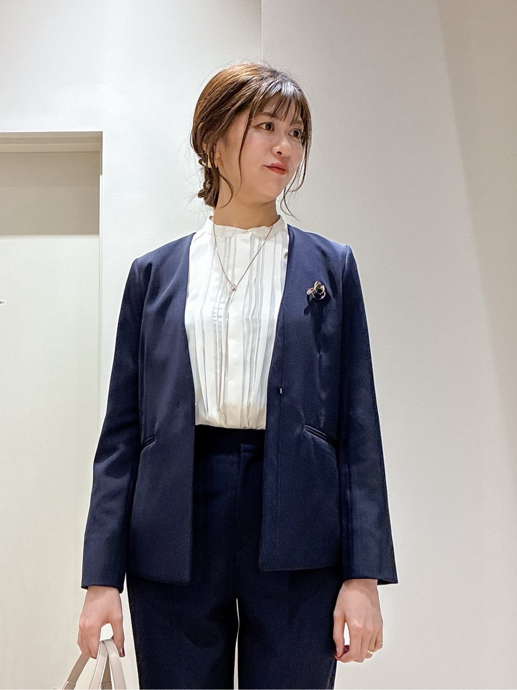 もんちゃんさんの「OPAQUE.CLIP｜《通勤／セットアップ対応》 Vネックジャケット／ダブルクロス【洗濯機OK】」を使ったコーディネート