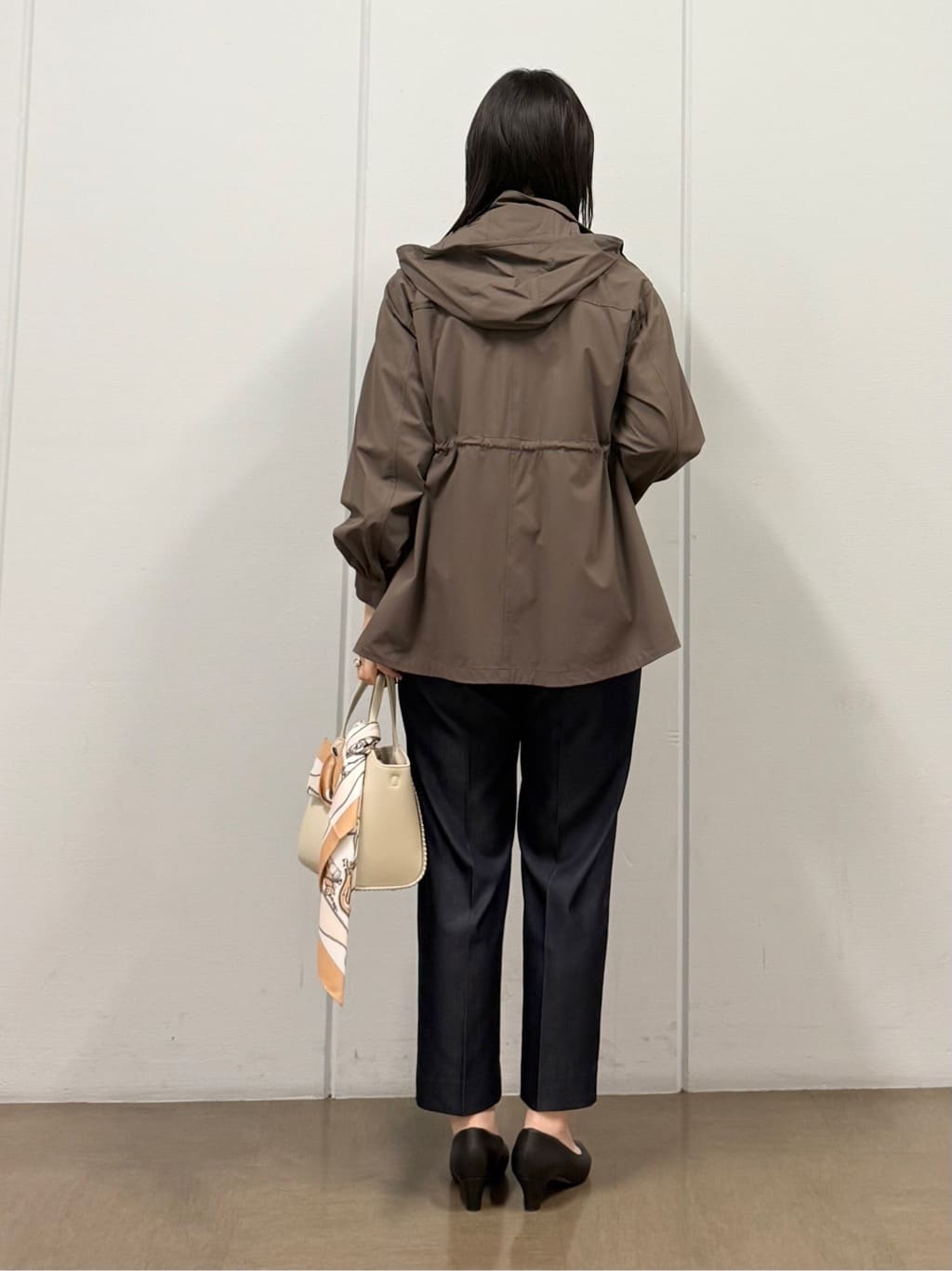mizukiさんの「INDIVI｜【撥水／フード取外し可】凹凸素材ブルゾン」を使ったコーディネート