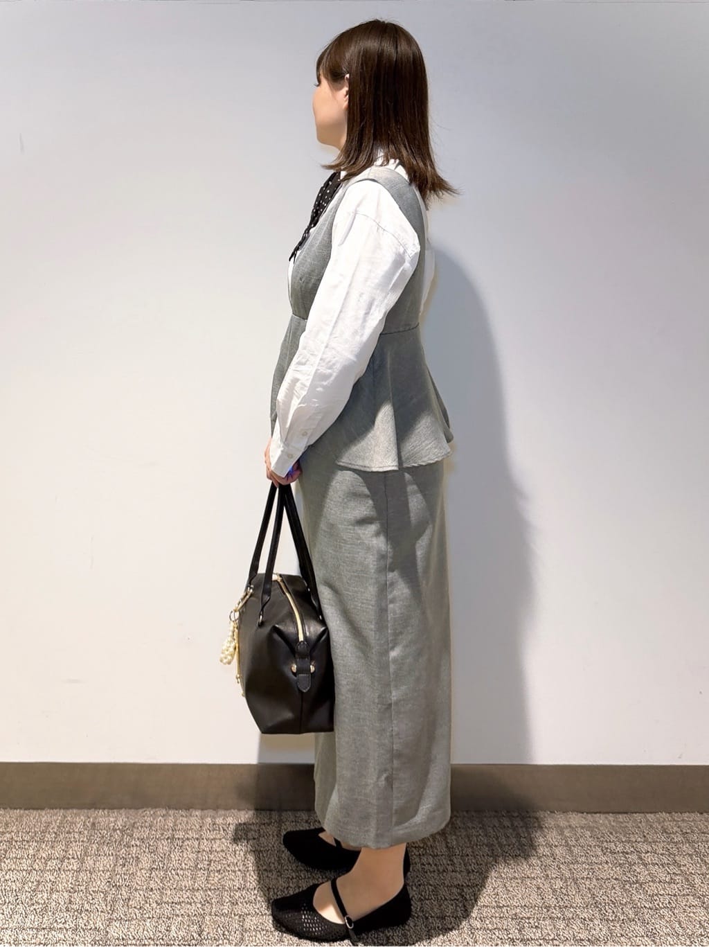 みーさんの「grove｜羽織としても大活躍！驚きの伸びを備えたコットンナイロンストレッチシャツ」を使ったコーディネート