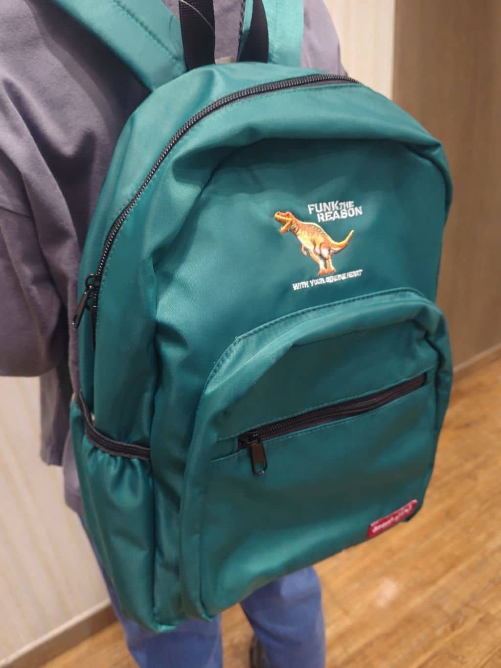 Yuiさんの「SHOO･LA･RUE｜モチーフ刺繍リュック」を使ったコーディネート