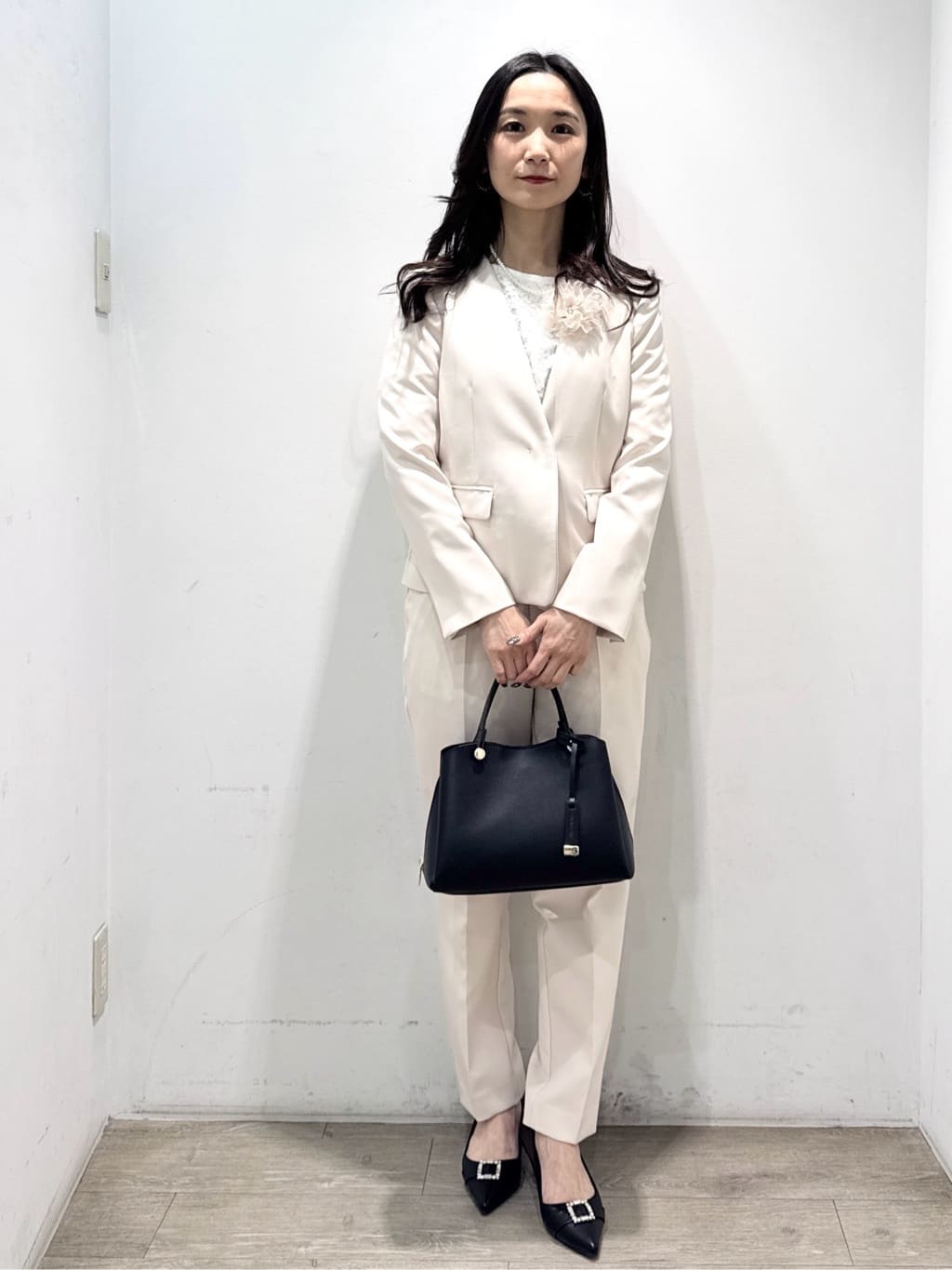 yuicciさんの「OPAQUE.CLIP｜《通勤対応》レースブラウス【洗濯機OK】」を使ったコーディネート