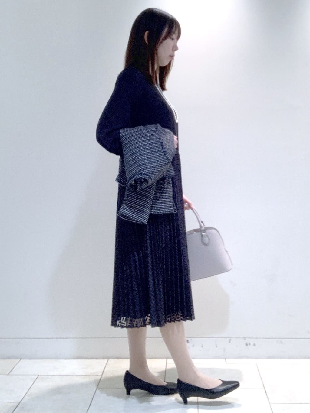 ヤマグチさんの「Reflect｜【SS-4Lサイズ】シフォン&times;幾何柄レースプリーツワンピース」を使ったコーディネート