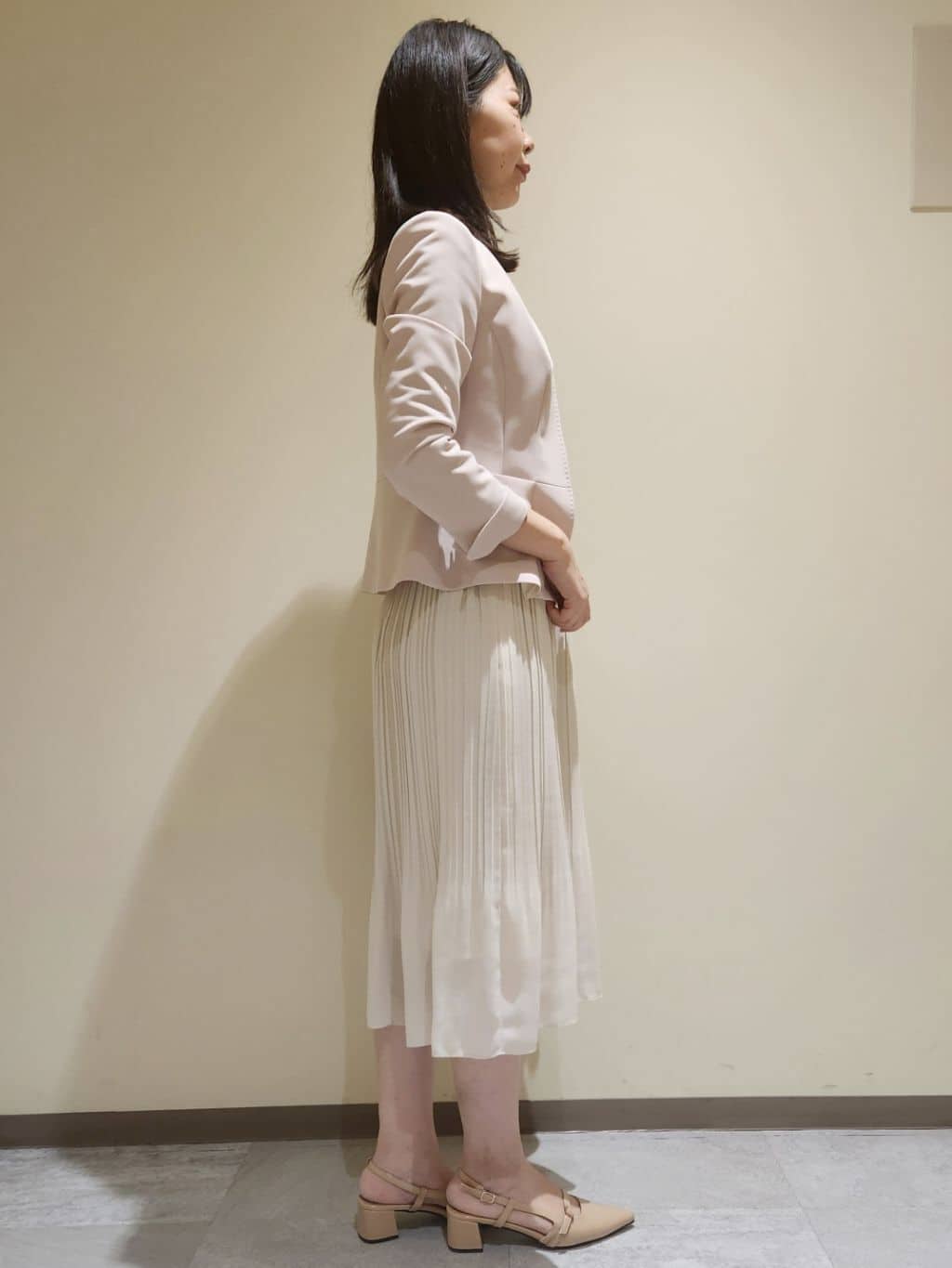 yukaさんの「COUP DE CHANCE｜◆【手洗い可／日本製／スーツ可】ペプラムデザイン　カラーレスジャケット」を使ったコーディネート