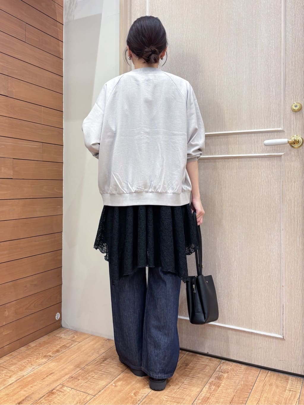 なみさんの「SHOO･LA･RUE｜【洗濯機可/S-LL】さらっと快適　麻調ゆるリブブルゾン」を使ったコーディネート