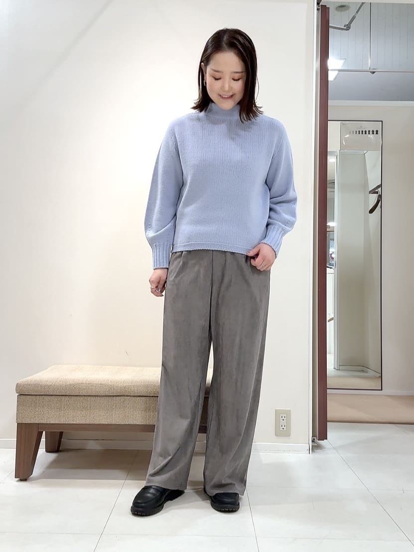 YUIさんの「UNTITLED｜【定番人気/はっ水/洗える】タスランショートトレンチコート」を使ったコーディネート