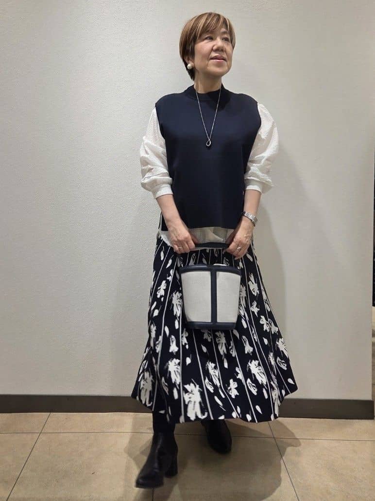 yoshiさんの「Reflect｜【セットアップ可】ダブルジャカードニットベスト」を使ったコーディネート