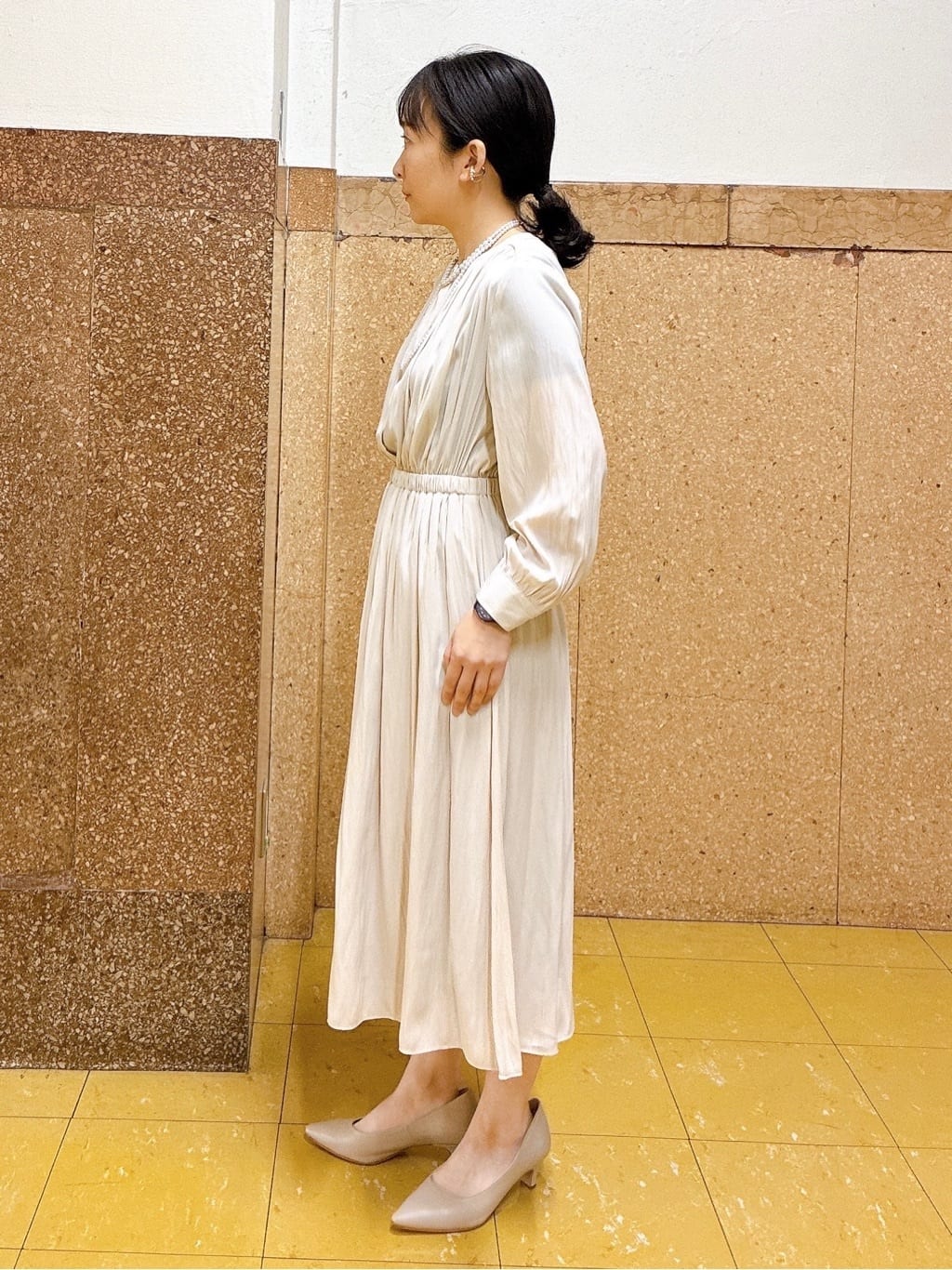 hattoriさんの「INDIVI｜【洗える】ギャザーフレアワンピース」を使ったコーディネート