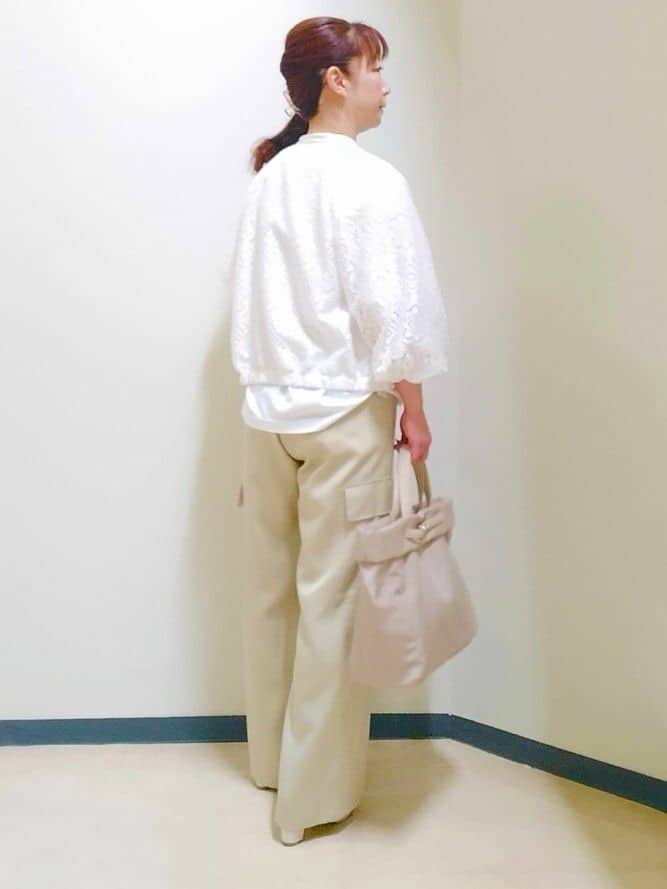 花さんの「Reflect｜【長さ調節可】天然シェル&times;ラリエットデザインネックレス」を使ったコーディネート
