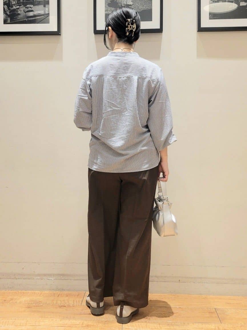 ななこさんの「SHOO･LA･RUE｜【洗濯機可/セットアップ可/UV/SS-LL】楽してきちんと きれい見えゆったりワイドパンツ」を使ったコーディネート