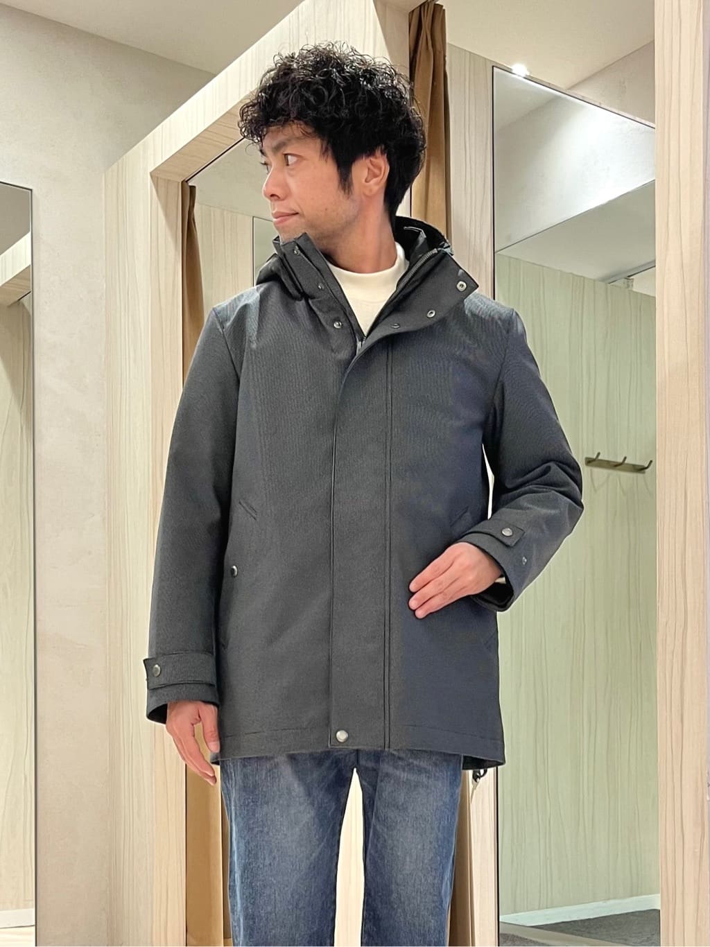 URAさんの「TAKEO KIKUCHI｜モールクオーターモックネック」を使ったコーディネート