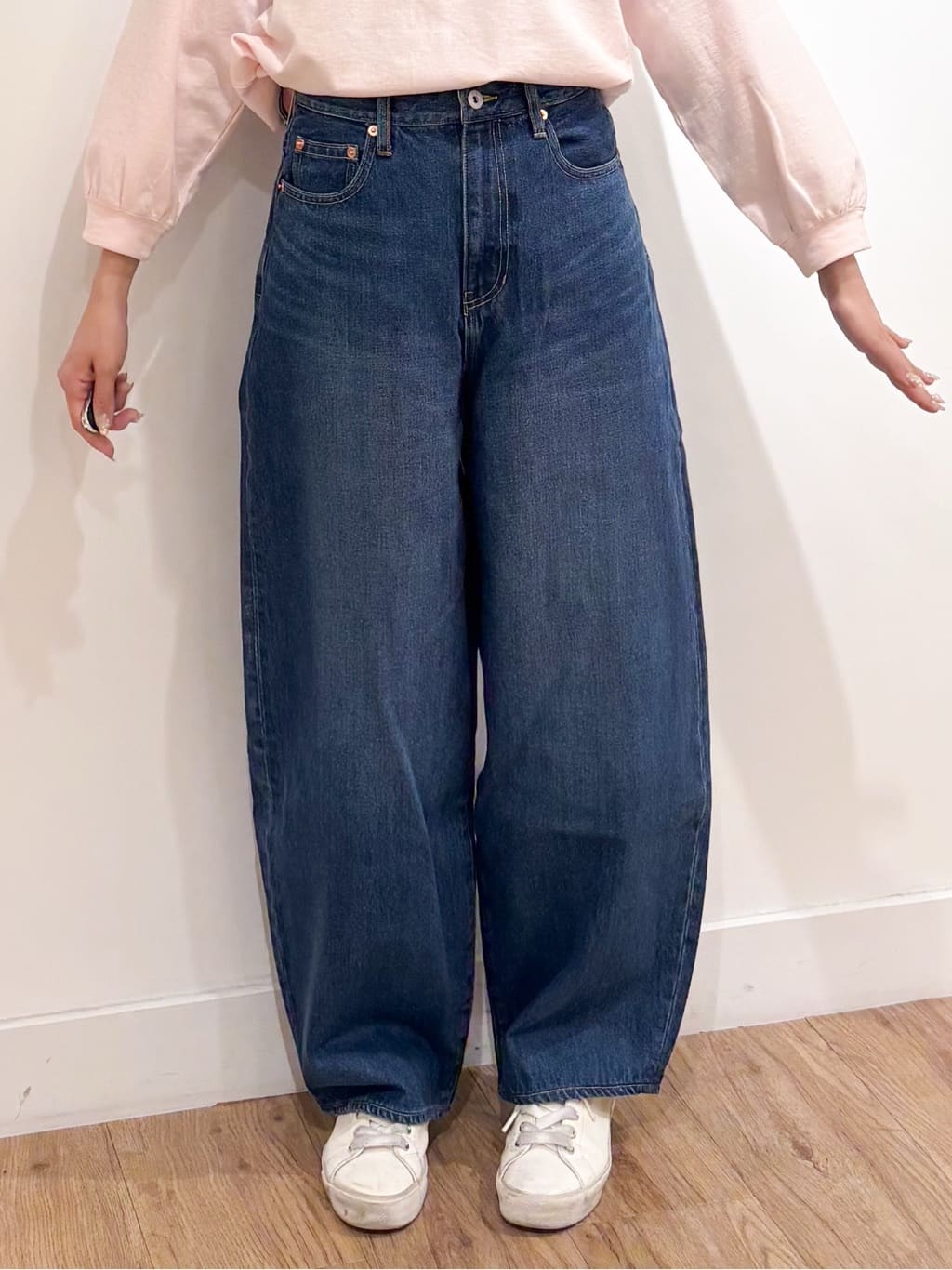 Ririkaさんの「Dessin｜【360度可愛い・洗える】バックヘンリーカットソー」を使ったコーディネート