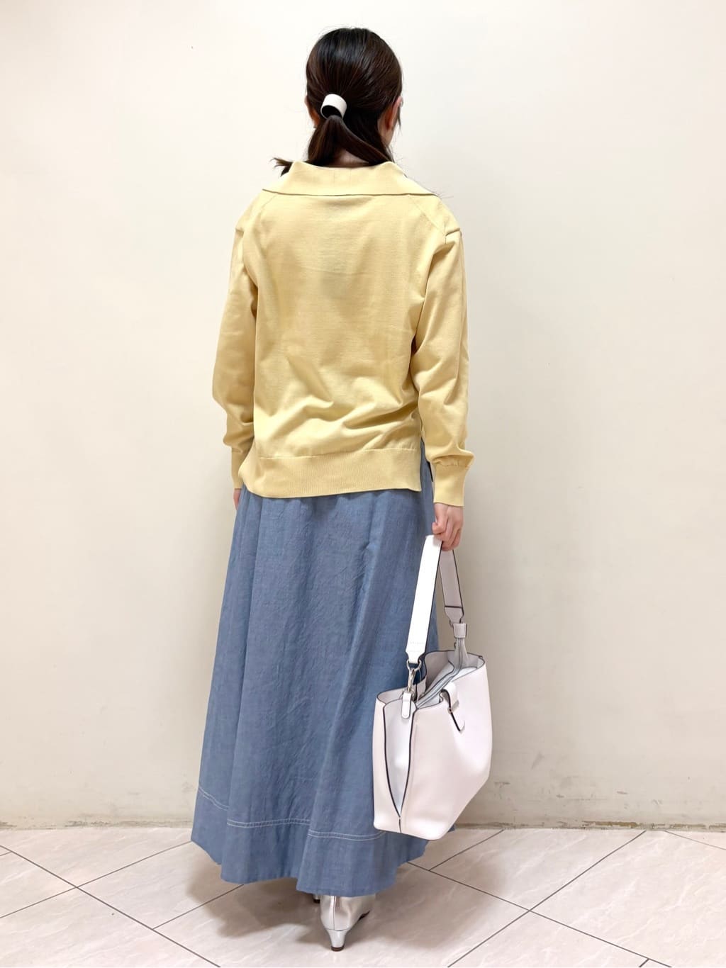 mikiさんの「Reflect｜スキッパーネックニットプルオーバー」を使ったコーディネート