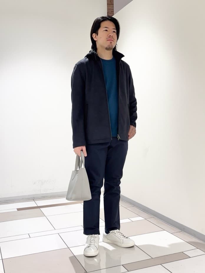 及川さんの「TAKEO KIKUCHI｜【JUST ONE LAYER】ダウンファブリック ジップアップ フード ブルゾン」を使ったコーディネート
