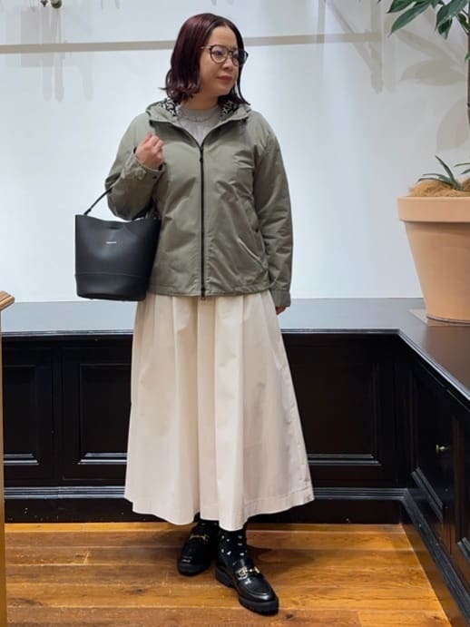 Asamiさんの「DRESSTERIOR｜【ウォッシャブル/撥水素材】撥水ツイル マウンテンパーカー」を使ったコーディネート