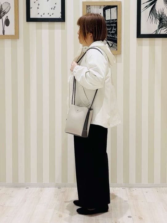 ma_miさんの「SHOO･LA･RUE｜【軽量/高レビュー】見た目よりもたっぷり入る ふわっと軽い3層ショルダー」を使ったコーディネート