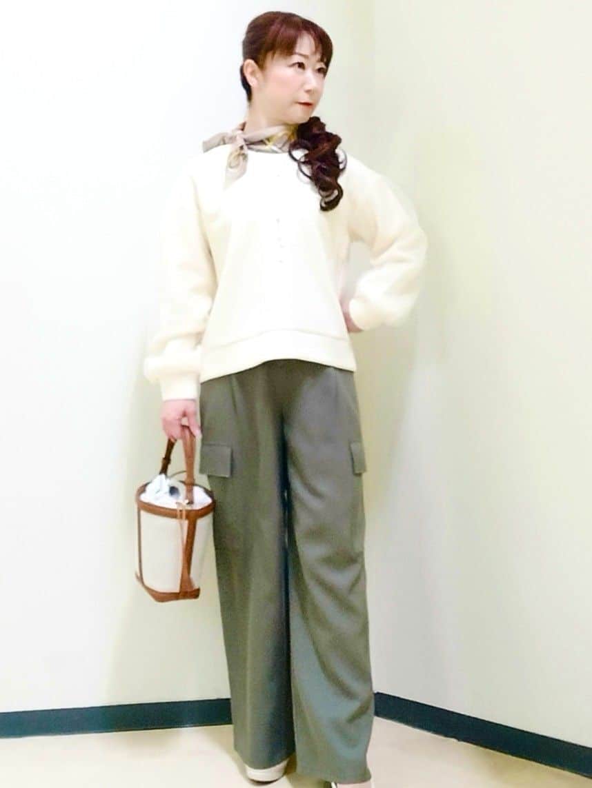花さんの「Reflect｜ストレートワイドカーゴパンツ」を使ったコーディネート