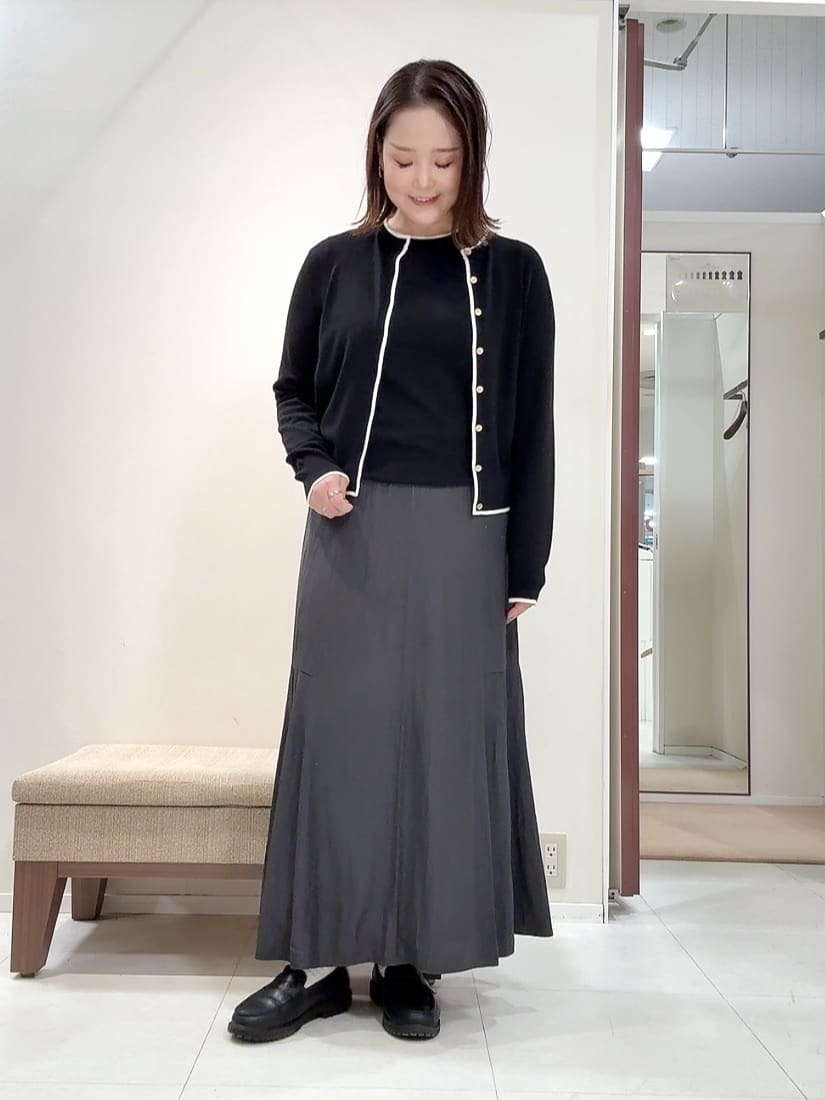 YUIさんの「UNTITLED｜【アンサンブル可/洗える】ウォームスパン カーディガン」を使ったコーディネート