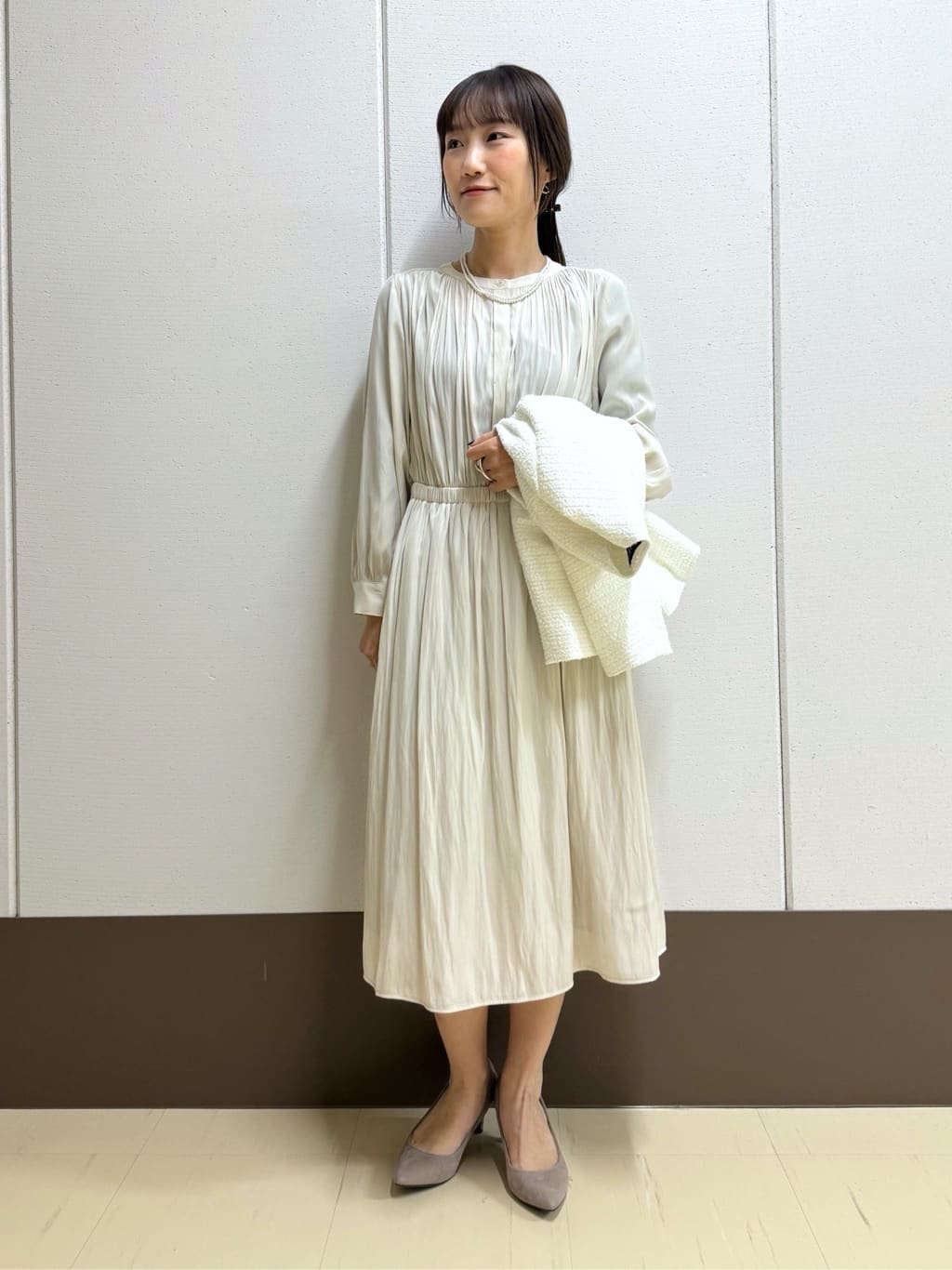 mamiさんの「INDIVI｜【洗える】ギャザーフレアワンピース」を使ったコーディネート