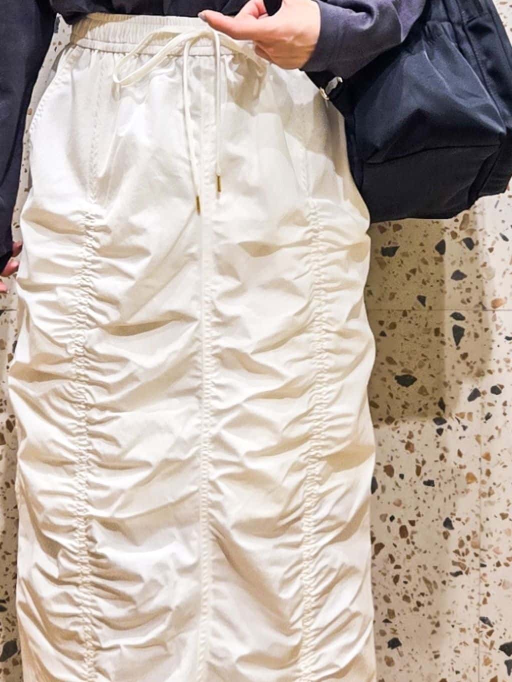 yoshimiさんの「OPAQUE.CLIP｜ロゴプリントロングTシャツ【洗濯機OK】」を使ったコーディネート