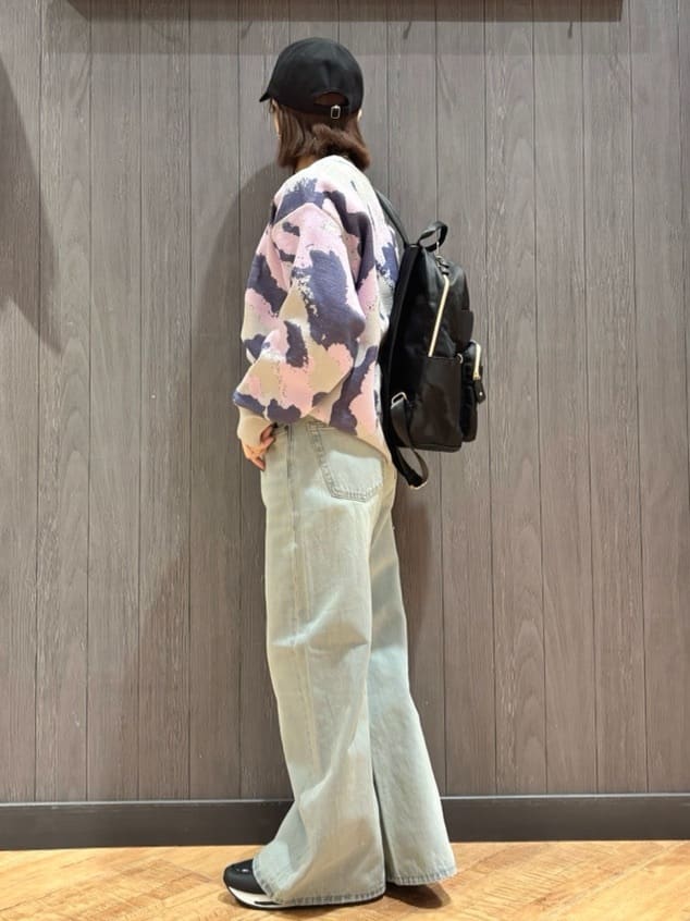 meiさんの「SHOO･LA･RUE｜【洗濯機可/S-LL】1枚で華やかに ラメ入りニュアンス柄ニット」を使ったコーディネート
