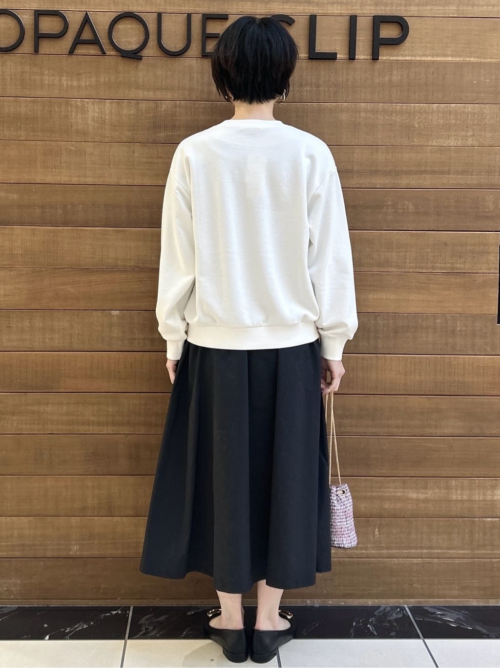 ゆうあさんの「OPAQUE.CLIP｜ロゴ刺繍裏毛トップス【洗濯機OK】」を使ったコーディネート