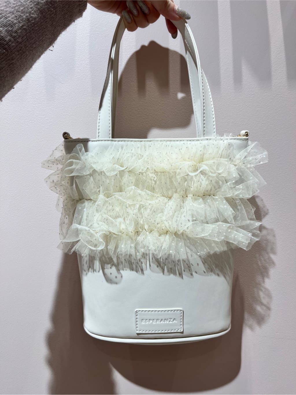 このかさんの「ESPERANZA｜甲ストラップシアーパンプス」を使ったコーディネート