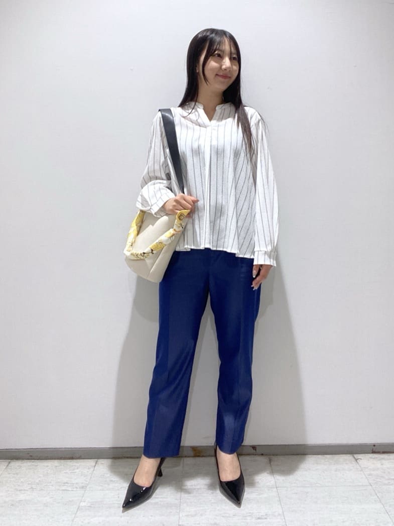 meiさんの「INDIVI｜【洗える／着心地楽ちん】ブラウス風ストライプカットソートップス」を使ったコーディネート
