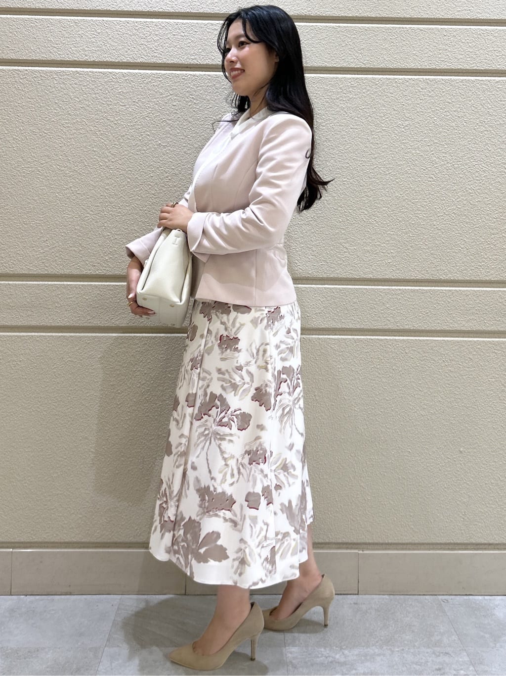 Momokaさんの「COUP DE CHANCE｜【手洗い可／日本製／スーツ可】ペプラムデザイン　カラーレスジャケット」を使ったコーディネート