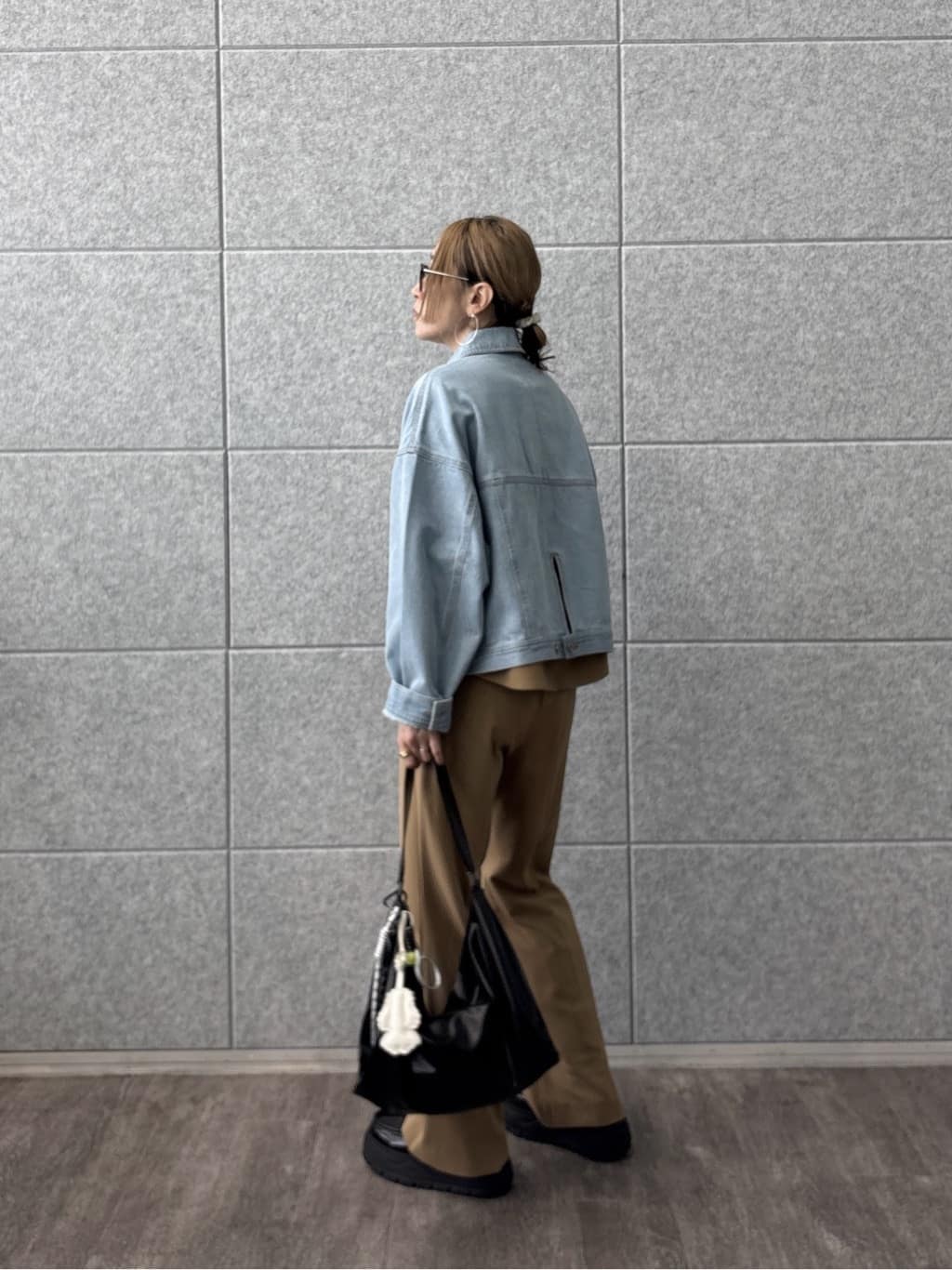 kotakiさんの「INDIVI｜Comfy SET UP｜ストレートフレアパンツ【セットアップ対応／通勤／カセット服／接触冷感／UV」を使ったコーディネート