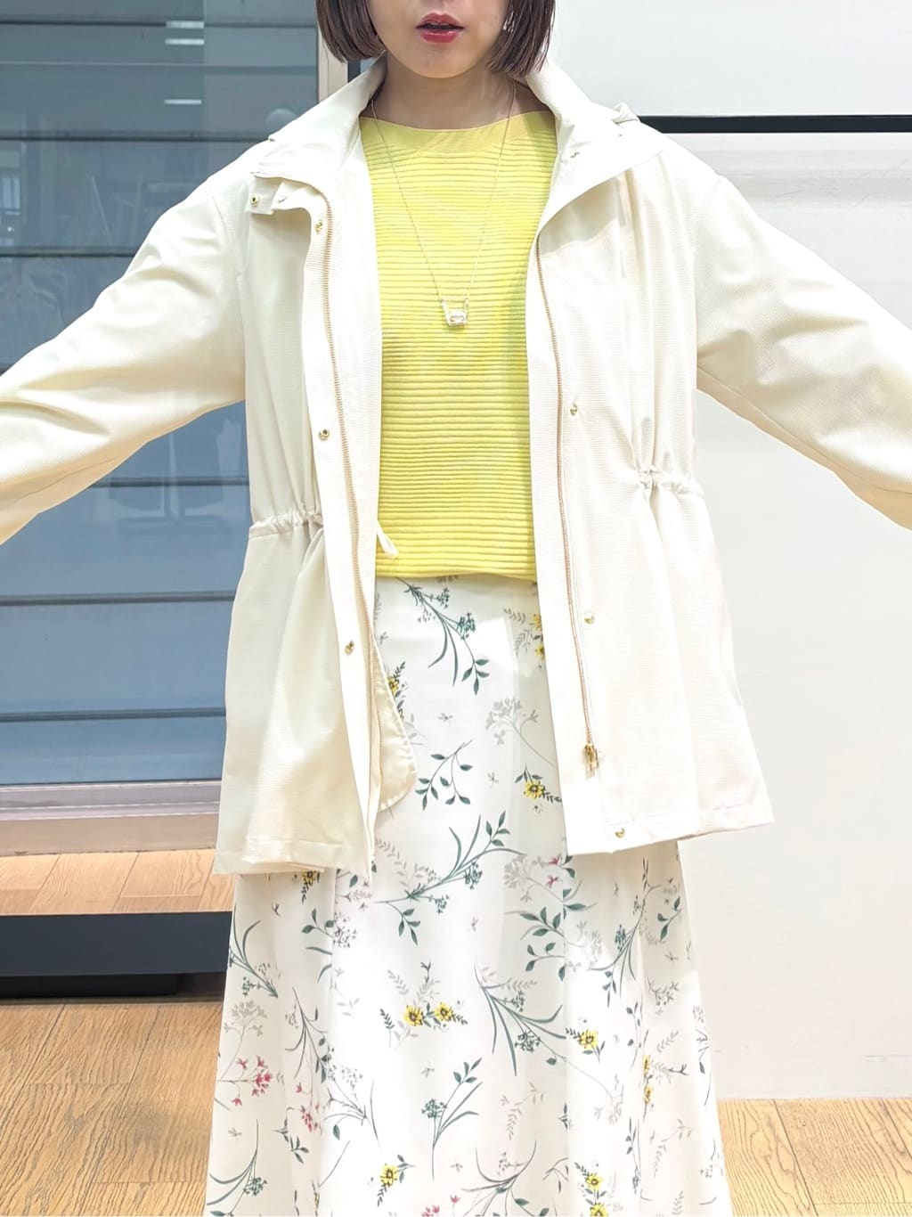 asamiさんの「INDIVI｜【洗える／キレイ色】体型カバー無縫製ニット」を使ったコーディネート
