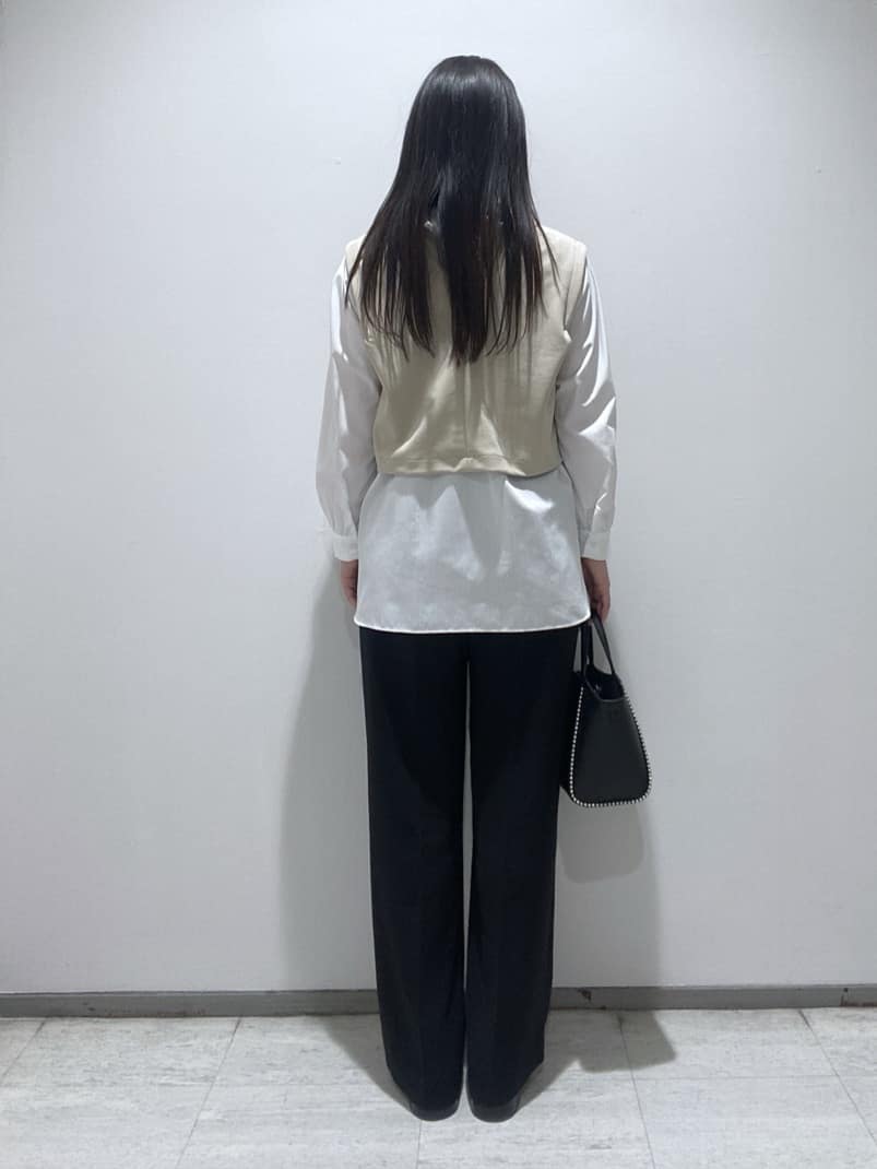 meiさんの「INDIVI｜【洗える／UVケア】レイヤード風デザイントップス」を使ったコーディネート