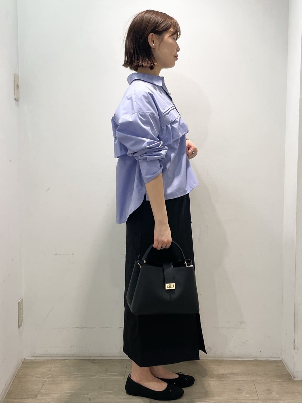 tomokoさんの「OPAQUE.CLIP｜タックフリルシャツ【洗濯機OK】」を使ったコーディネート