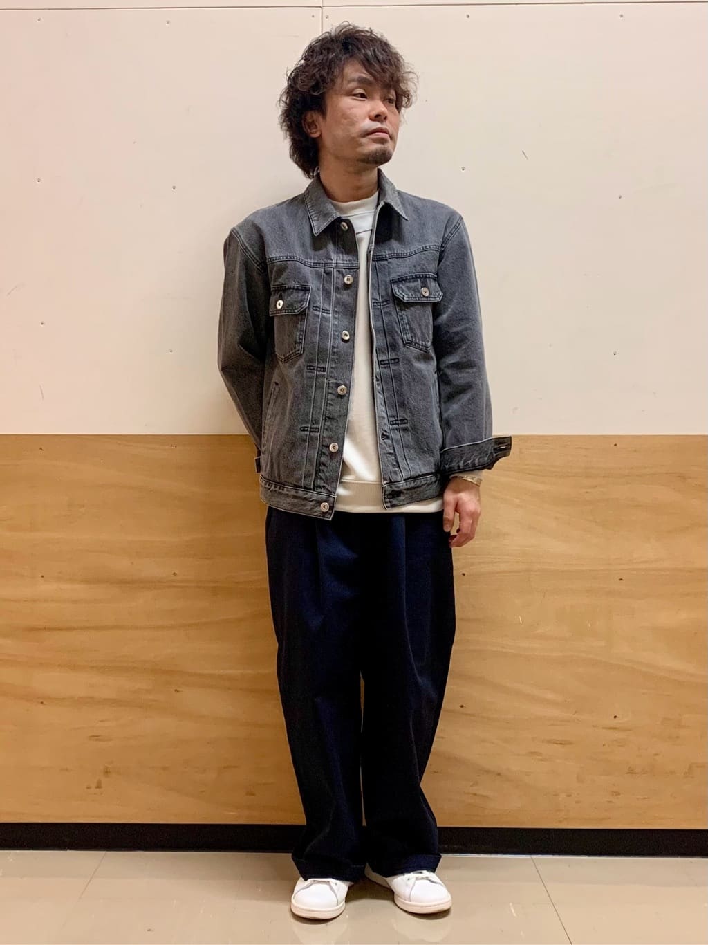 MATUさんの「THE SHOP TK｜【大人にも取り入れやすい】デニムジャケット セットアップ可/洗濯機OK」を使ったコーディネート