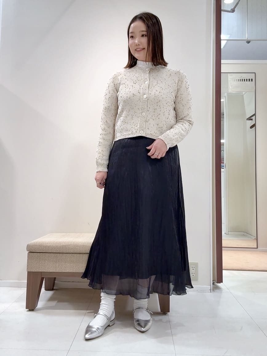 YUIさんの「UNTITLED｜◆【セレモニー/定番人気】ハイネックフリル ブラウス」を使ったコーディネート