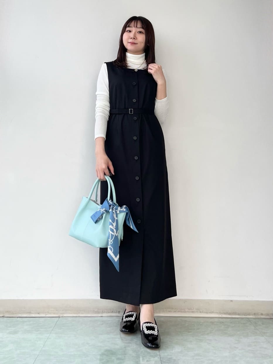 KAHOさんの「UNTITLED｜【洗える】スクエアネックジャンパースカート」を使ったコーディネート