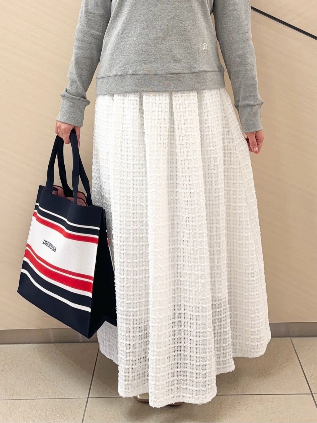 Rinaさんの「DRESSTERIOR｜【otonaMUSE5月号掲載】ボーダーニットラージトート」を使ったコーディネート