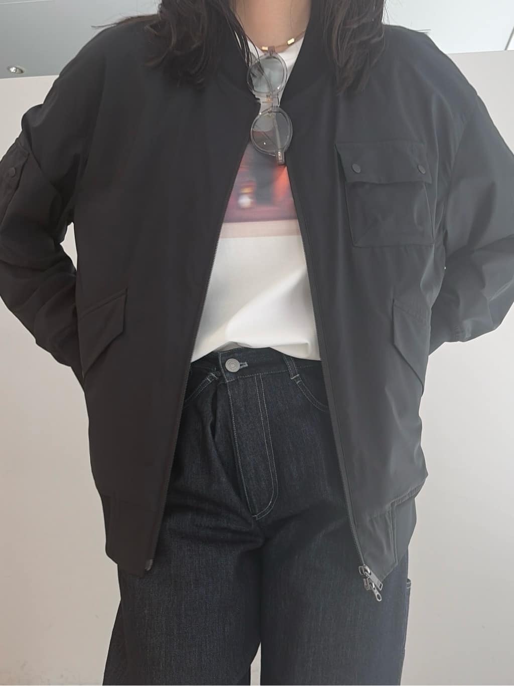 Akutagawaさんの「TAKEO KIKUCHI｜マラケシュ フォト Tシャツ」を使ったコーディネート