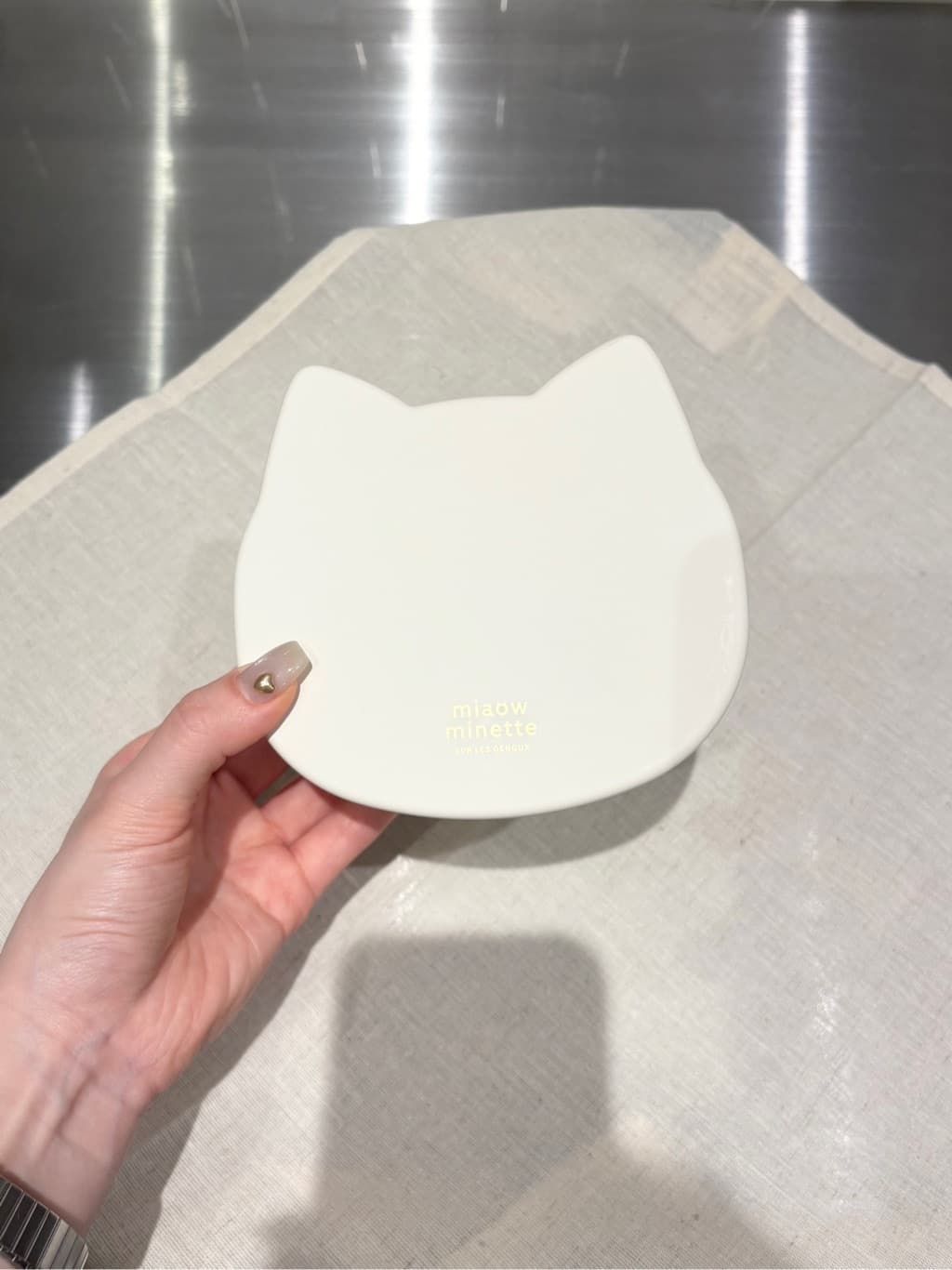 muuさんの「212 KITCHEN STORE｜にゃお ねこみみワンタッチランチ P」を使ったコーディネート