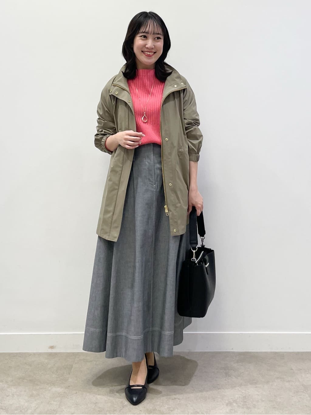 yukariさんの「Reflect｜【撥水】ストレッチタフタミドル丈スタンドカラーコート」を使ったコーディネート