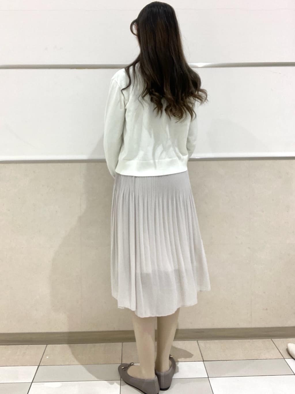 わかさんの「index｜ベルト付きプリーツフレアワンピース【洗濯機OK／イージーアイロン／防シワ】《5col》」を使ったコーディネート